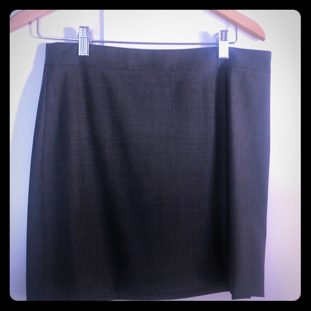 Theory gray skirt. Blazer also available